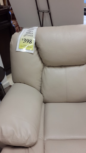 Furniture Store «Badcock Home Furniture & More of South Florida», reviews and photos, 19600 S Dixie Hwy, Cutler Bay, FL 33157, USA