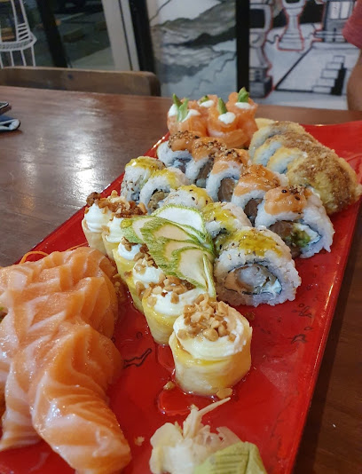 Sushi and Wok Villa Elisa