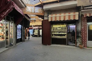 Bab Marrakech Flea market image