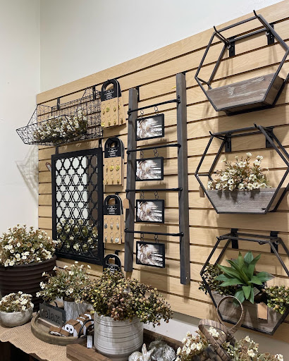 Gift Shop «The Warehouse Gift Shops», reviews and photos, 60 Chestnut St, Lockport, NY 14094, USA