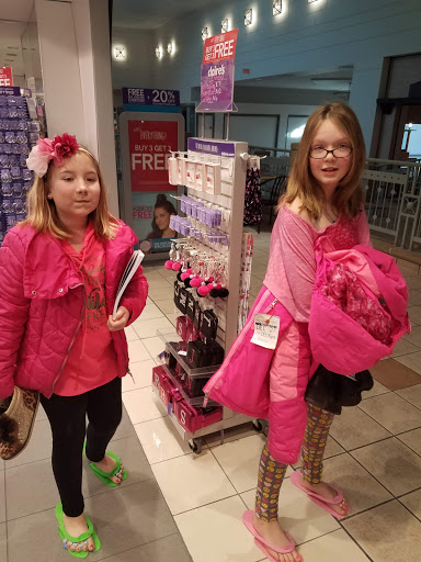 Shopping Mall «Forest Mall», reviews and photos, 835 W Johnson St, Fond du Lac, WI 54935, USA