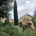 Photo n°3 de l'avis de PAVLOS.M fait le 28/06/2022 à 12:03 sur le  Castelletto di Montebenichi à Montebenichi