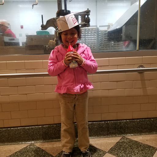 Bakery «Krispy Kreme Doughnuts», reviews and photos, 9950 SE 82nd Ave, Portland, OR 97086, USA