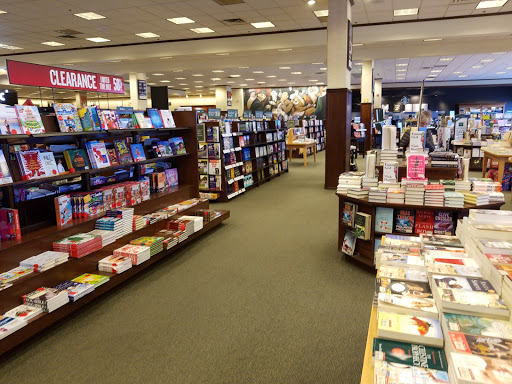 Book Store «Barnes & Noble», reviews and photos, 8374 Willow St, Lone Tree, CO 80124, USA