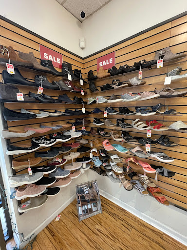 Shoe Store «Footwear etc.», reviews and photos, 463 University Ave, Palo Alto, CA 94301, USA