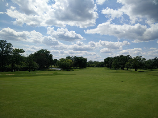 Golf Club «Indian Hill Club», reviews and photos, 1 N Indian Hill Rd, Winnetka, IL 60093, USA
