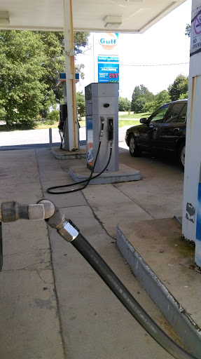 Grocery Store «Bird Dogs Country Store», reviews and photos, 10663 Kings Hwy, Montross, VA 22520, USA