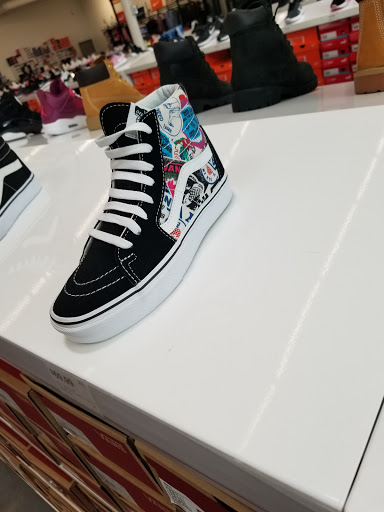 Shoe Store «WSS», reviews and photos, 104 W Foothill Blvd, Rialto, CA 92376, USA