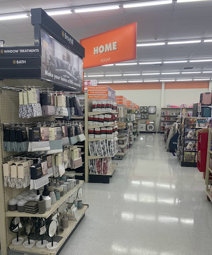 Discount Store «Big Lots», reviews and photos, 1731 Ritchie Station Ct, Capitol Heights, MD 20743, USA