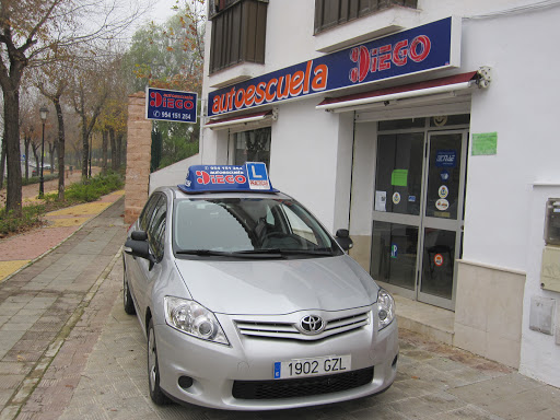 Autoescuela Diego en Tomares, Sevilla y Aljarafe. en Tomares provincia Sevilla