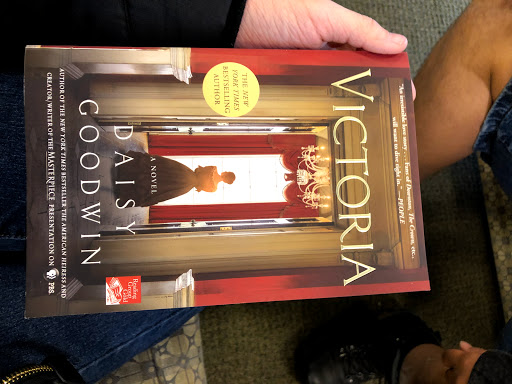 Shopping Mall «Bridgeport Village», reviews and photos, 7455 SW Bridgeport Rd, Tigard, OR 97224, USA