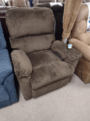 Furniture Store «MFG Furniture & Mattress», reviews and photos, 1535 N National Rd, Columbus, IN 47201, USA