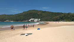 Foto di Spiaggia di Nai Harn e il suo bellissimo paesaggio