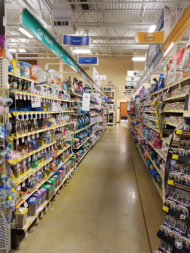 Pet Supply Store «PetSmart», reviews and photos, 1512 S Randall Rd, Geneva, IL 60134, USA