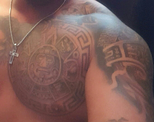 Tattoo Shop «BOUND BY INK TATTOO STUDIO», reviews and photos, 7640 Airline Dr, Houston, TX 77037, USA