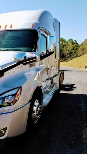 Truck Dealer «Peach State Freightliner Jefferson», reviews and photos, 1755 Dry Pond Rd, Jefferson, GA 30549, USA