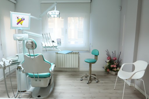 Clinica Dental Sanz Narrillos en Ávila‎, Ávila‎