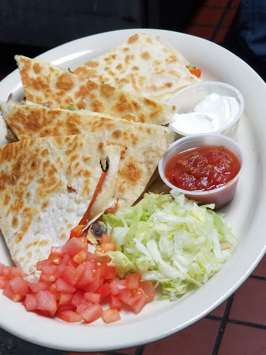 Family Restaurant «The Broadway Restaurant Catering & Ice Cream», reviews and photos, 100 Water St, Worcester, MA 01604, USA