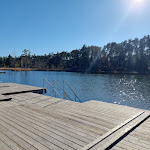 Photo n°3 de l'avis de Lidiya.v fait le 04/05/2022 à 08:08 sur le  Schwimm-Hütte Völser Weiher à Völs am Schlern