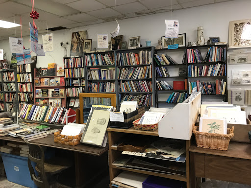 Used Book Store «Beachview Books», reviews and photos, 215 Mallery St, Saint Simons Island, GA 31522, USA
