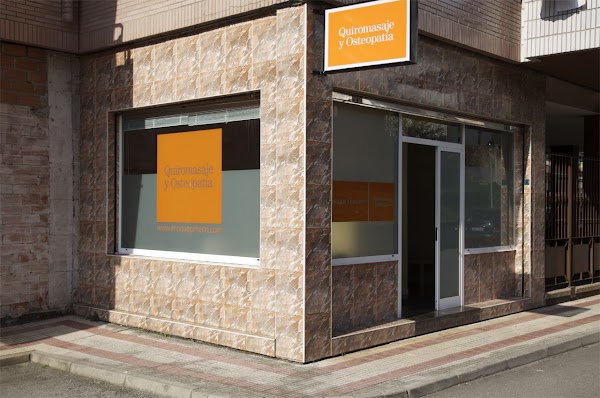 Imagen de Enrique Gimeno. Quiromasaje y Osteopatía (2 de 5)