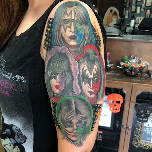 Tattoo Shop «The Tattoo Room», reviews and photos, 2315 Kuehner Dr #111, Simi Valley, CA 93063, USA