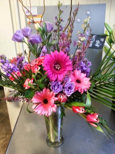 Florist «Hudson Flower Shop», reviews and photos, 222 Locust St, Hudson, WI 54016, USA