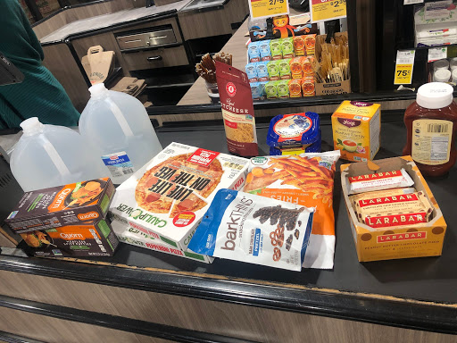 Grocery Store «Earth Fare», reviews and photos, 721 Gov Morrison St #110, Charlotte, NC 28211, USA