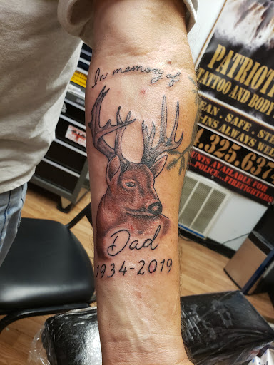 Tattoo Shop «Patriotic Pain Tattoo & Body Piercing», reviews and photos, 5658 William Penn Hwy, Murrysville, PA 15668, USA