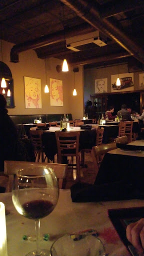 Italian Restaurant «Vincitori», reviews and photos, 14 N Cass Ave, Westmont, IL 60559, USA