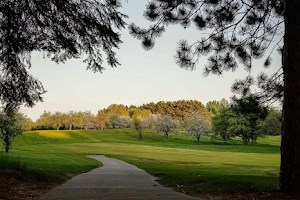 Applewood Hills Public Golf image