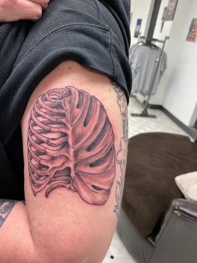 Explore chain link tattoo ideas, creative tattoo ideas in Orland, available at K1LL3R ARTW0RK