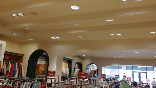 Shopping Mall «Lincolnshire Commons», reviews and photos, 900 Milwaukee Ave, Lincolnshire, IL 60069, USA