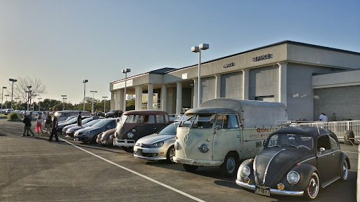 Car Dealer «Folsom Lake Volkswagen», reviews and photos, 12565 Auto Mall Cir, Folsom, CA 95630, USA