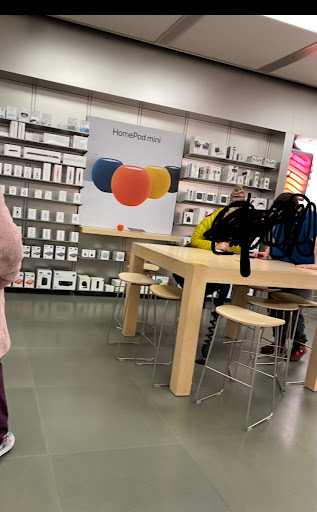 Computer Store «Apple Fair Oaks», reviews and photos, 11750 Fair Oaks Mall, Fairfax, VA 22033, USA