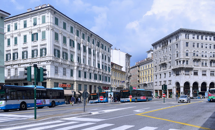 Photo Bed & Breakfast B&B Centrale 34122 Trieste