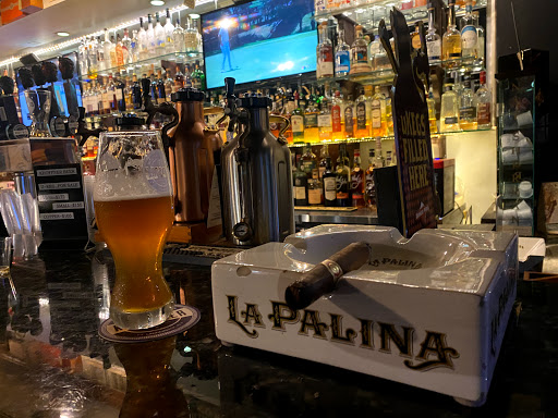 Cigar Shop «Beach Cigars», reviews and photos, 17 S Fort Lauderdale Beach Blvd #208, Fort Lauderdale, FL 33316, USA