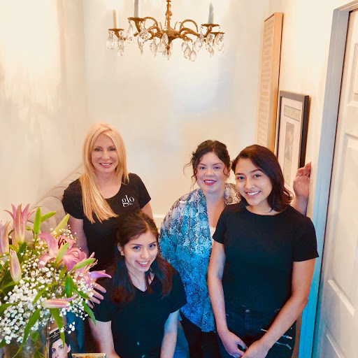 Day Spa «Skin and Body Solutions Day Spa», reviews and photos, 307 N Bishop Ave, Dallas, TX 75208, USA