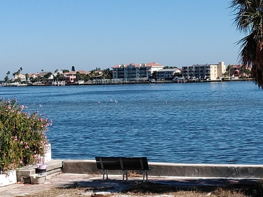 Public Beach «Pass-A-Grille Beach», reviews and photos, 113 11th Ave, Pass-A-Grille Historic District, FL 33706, USA