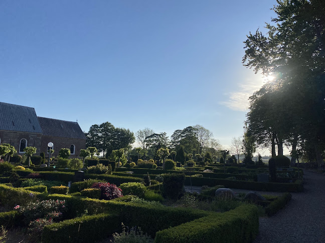 Kommentarer og anmeldelser af Agerskov Kirke