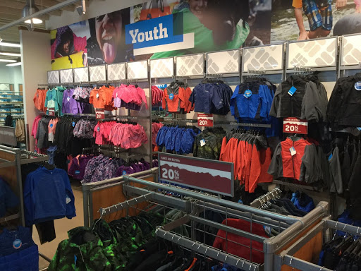 Sportswear Store «Columbia Sportswear Outlet Store at Lighthouse Place Premium Outlets», reviews and photos, 1710 Lighthouse Pl, Michigan City, IN 46360, USA