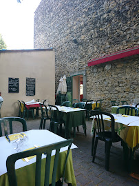 Atmosphère du Pizzeria Restaurant Le Pinocchio à Loriol-sur-Drôme - n°15