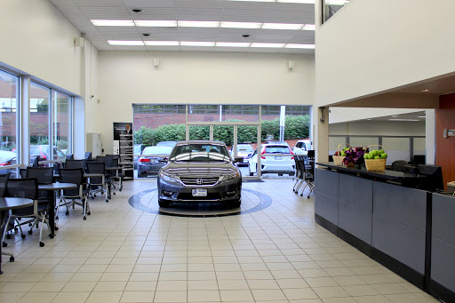 Honda Dealer «Herb Chambers Honda of Burlington», reviews and photos, 33 Cambridge St, Burlington, MA 01803, USA