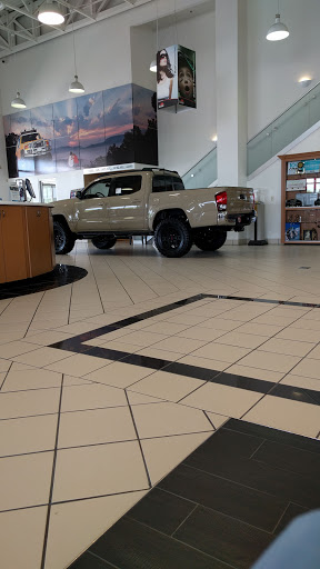 Toyota Dealer «Toyota Knoxville», reviews and photos, 10415 Parkside Dr, Knoxville, TN 37922, USA