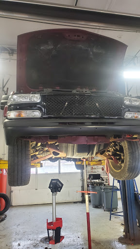 Auto Repair Shop «Gabis Auto Service Center», reviews and photos, 29805 Grand River Ave, Farmington, MI 48336, USA