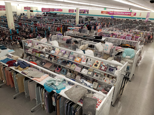 Shopping Mall «Hillside Mall/University Center», reviews and photos, 2509 11th Ave, Greeley, CO 80631, USA