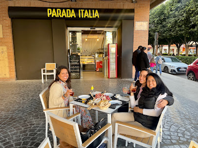 Parada Italia, Pizza y Tablas - Pl. del Músic Ramon Ibars, 1, 46920 Mislata, Valencia, Spain