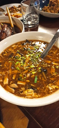 Soupe aigre-piquante du Restaurant chinois L'abri du dragon à Lyon - n°3