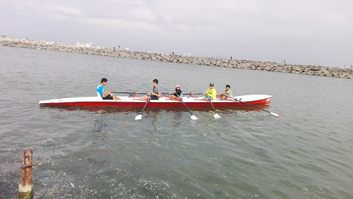 Academy Rowing Club Universitario de Regatas