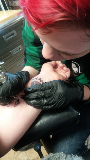 Explore mens upper arm tattoo ideas, creative tattoo ideas in Oxford, available at American Pride Tattoos Oxford